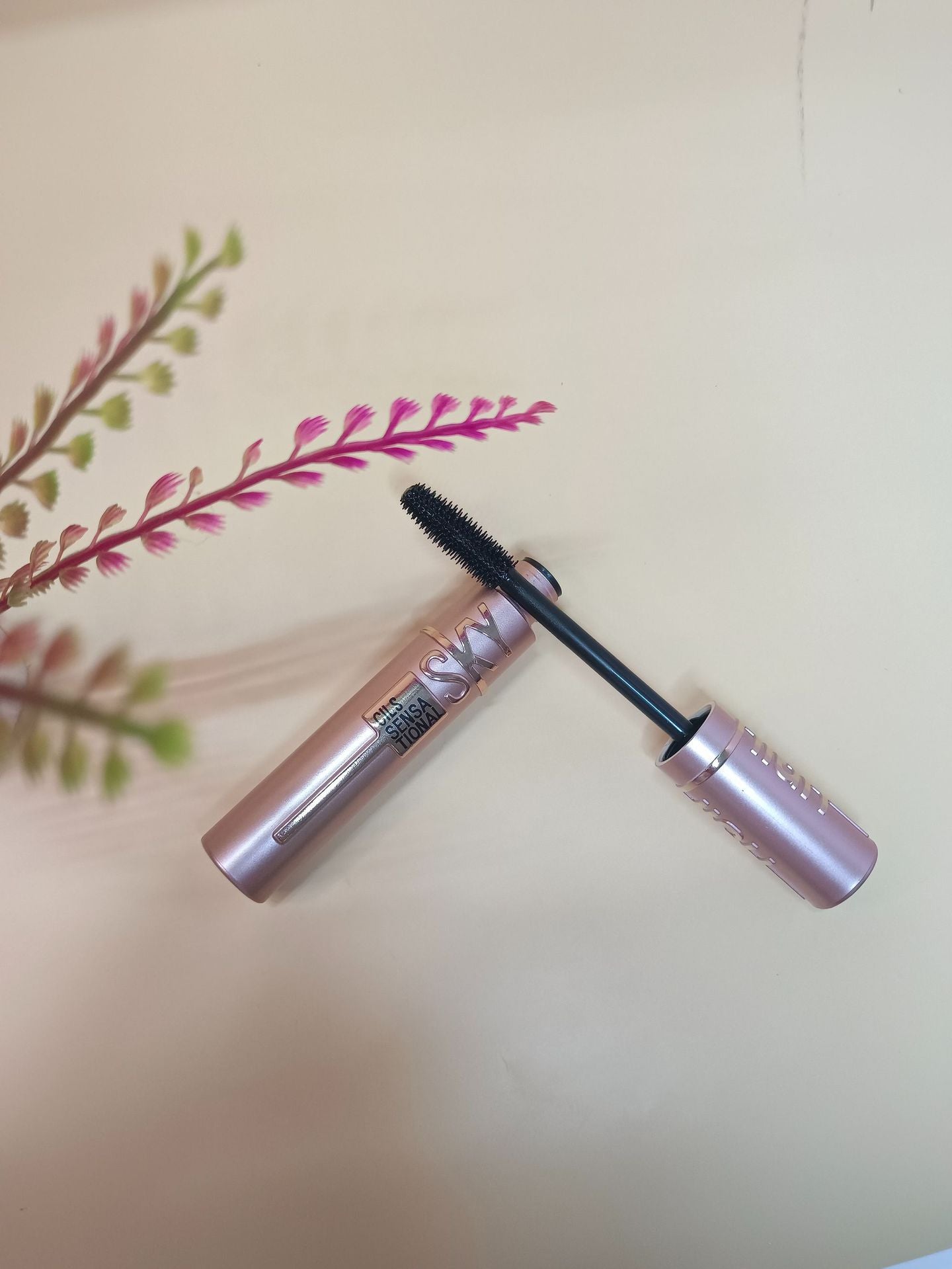 24-hour wear test showing smudge-proof results